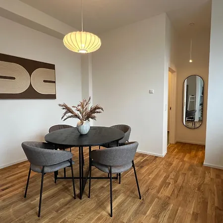 Amaya Living 80qm Japandi Zentrum Lejlighed